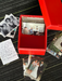 Compact photo box, ideal for storing and protecting photos.