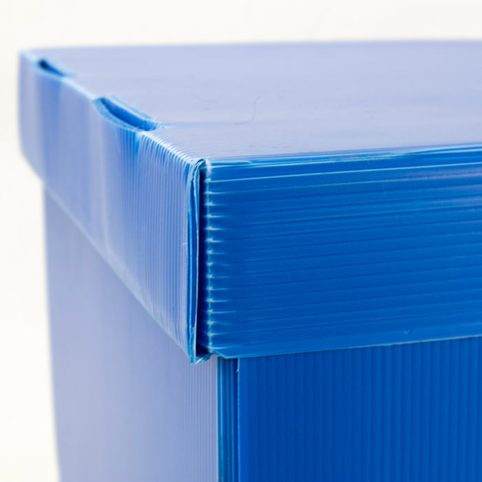 A4 archive box with a lid, designed for efficient document storage and protection.