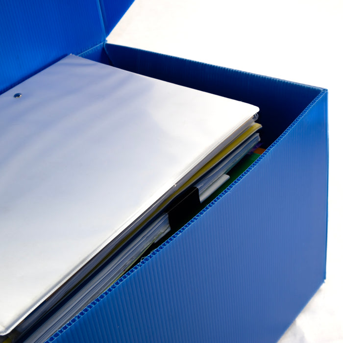 A4 archive box with a lid, designed for efficient document storage and protection.